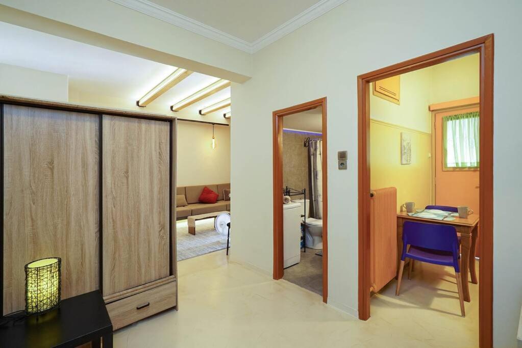 Cozy Athens Apartment / 2' From Metro Station Esterno foto